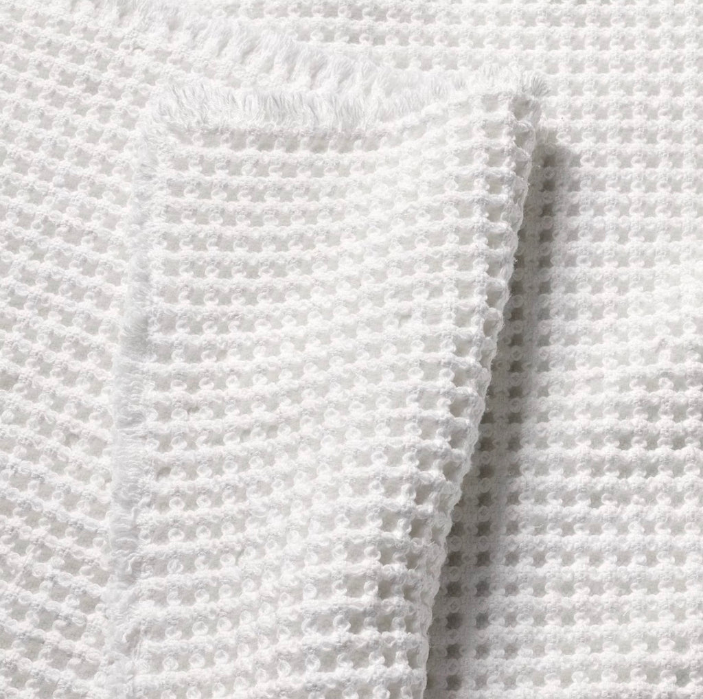 Tapete de Baño Waffle con Flecos | 100% Algodón | Blanco | CASALUNA™