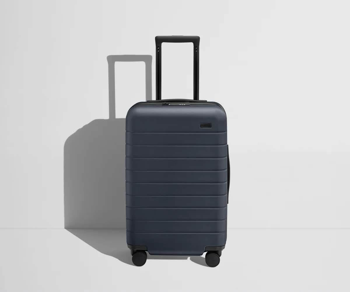 AWAY Carry-On | Azul Marino