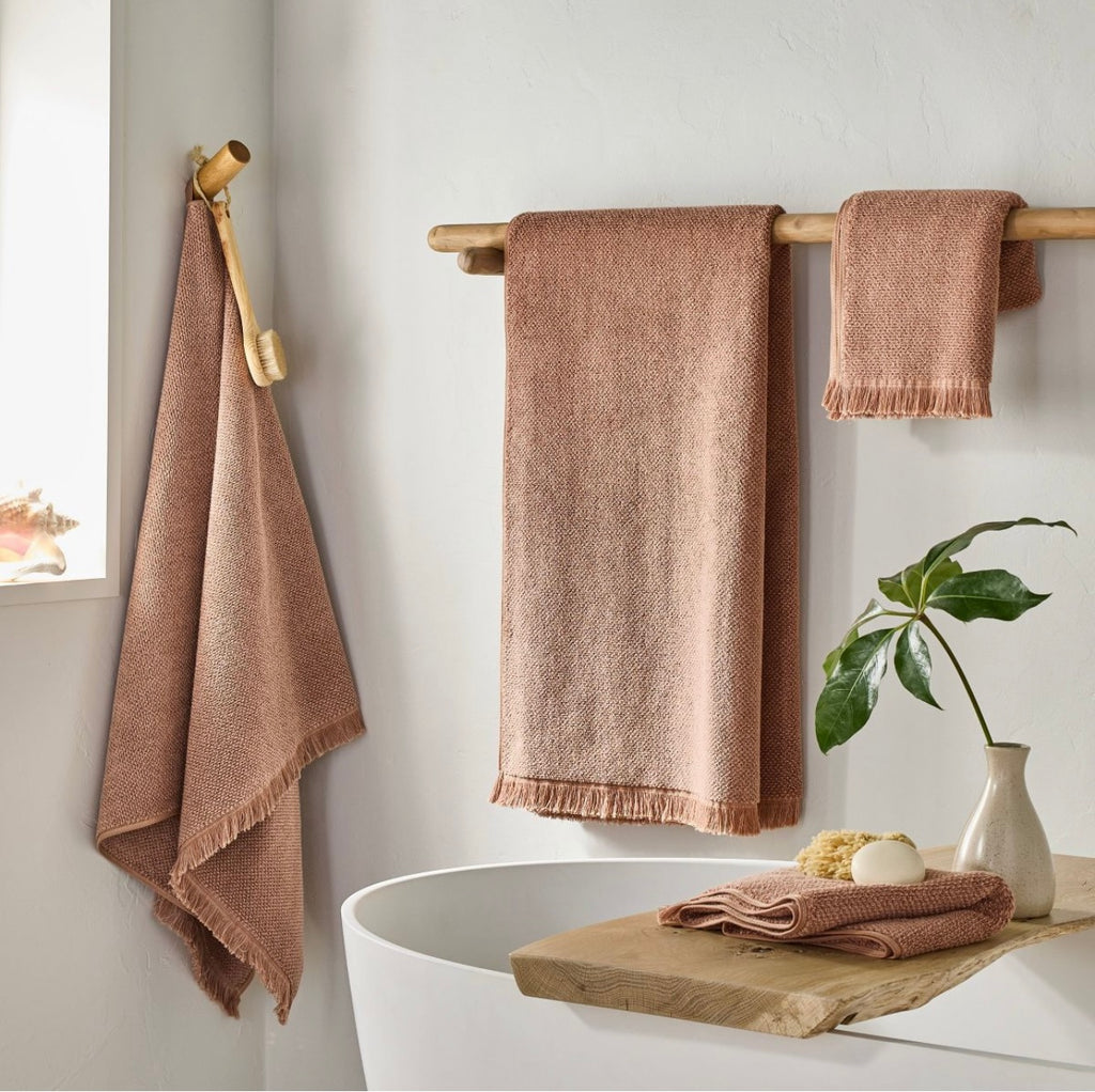 Toalla de Baño Texturizada Orgánica | 100% Algodón Tono Arcilla| CASALUNA™