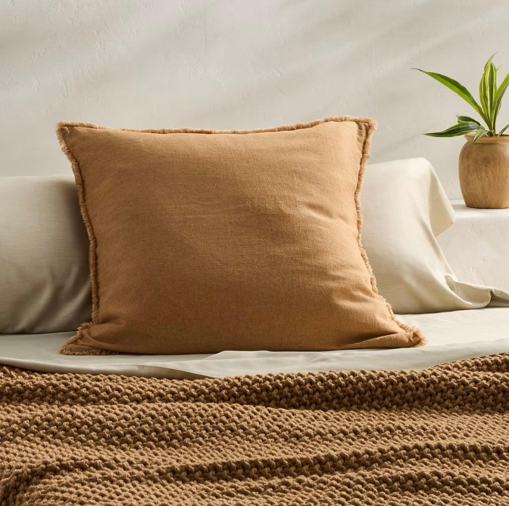 Juego de 2 Cojínes Decorativos Europeos | Mezcla de Lino Pesado con Flecos | 65 x 65 cm | CASALUNA™