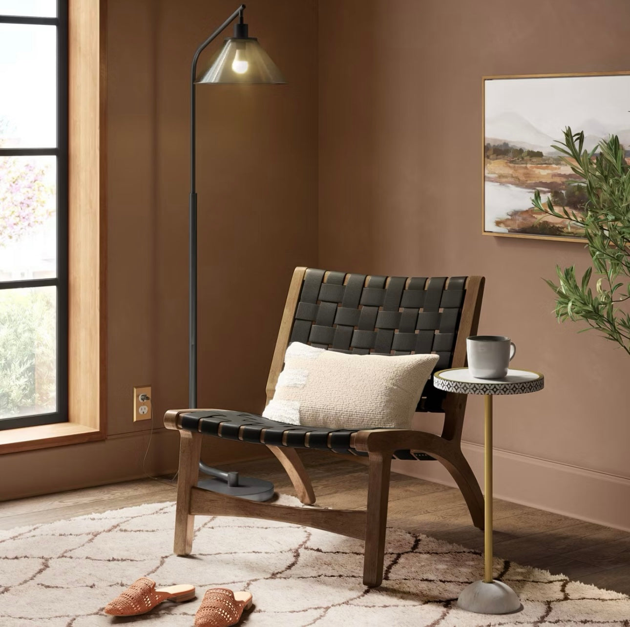 Lámpara de Piso Smoked Glass | Threshold™