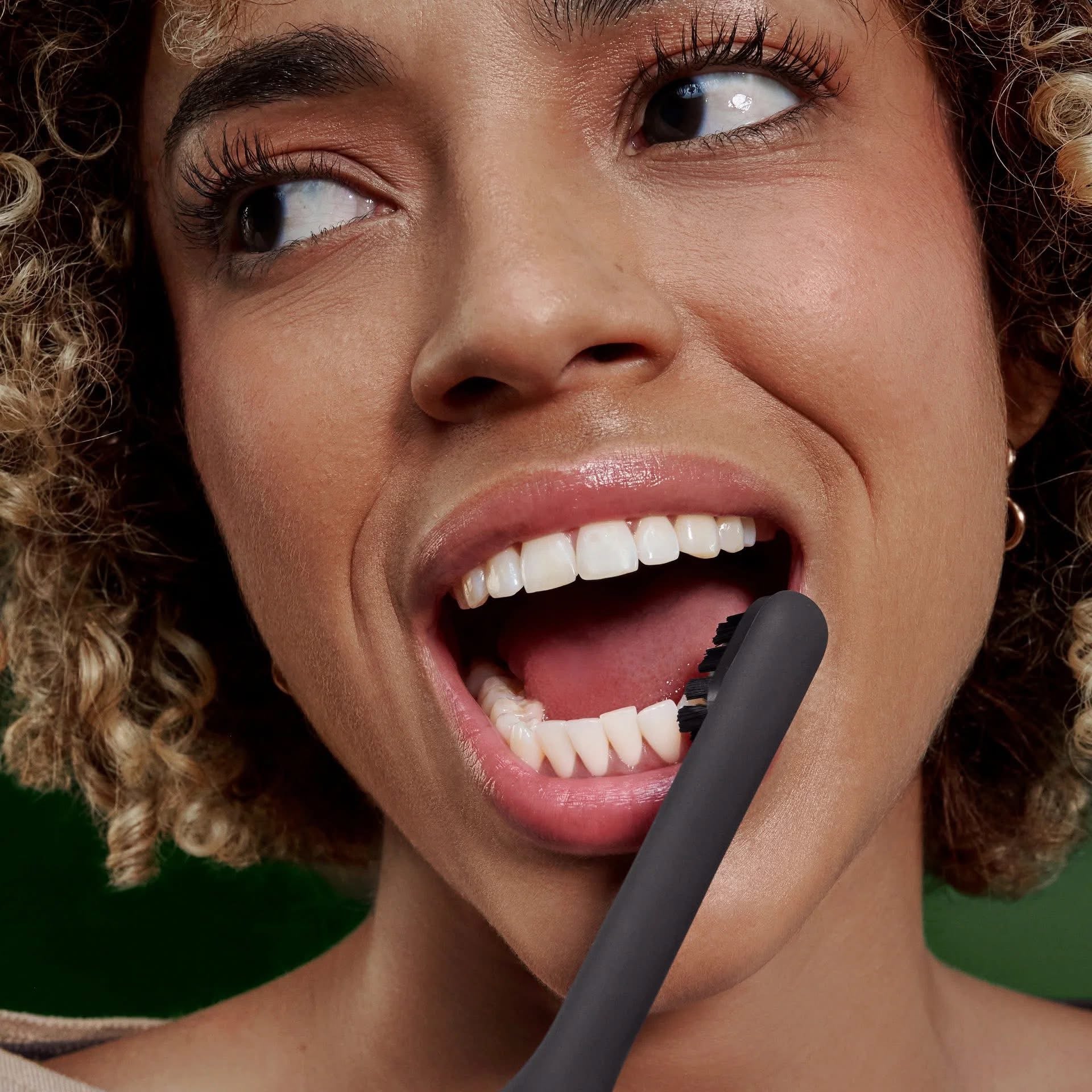 Cepillo de Dientes Eléctrico quip Ultra Smart Sonic | Negro