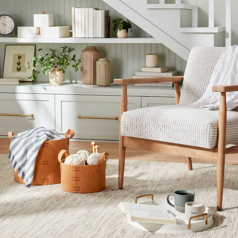 Canasto de Almacenamiento | Piel Sintética Marrón Camel | 40.6 cm | HEARTH & HAND™   𝙎𝙩𝙤𝙘𝙠 𝙡𝙞𝙢𝙞𝙩𝙖𝙙𝙤 2 𝙙𝙞𝙨𝙥𝙤𝙣𝙞𝙗𝙡𝙚𝙨